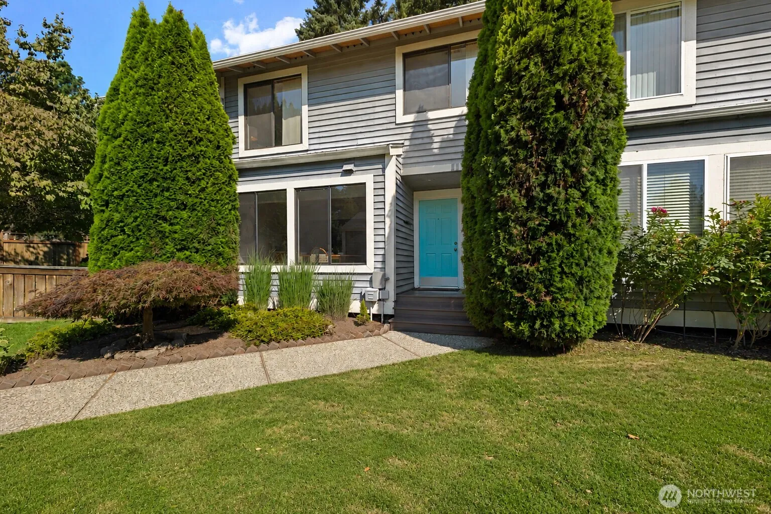 Property photo for 11706 Ne 105th Court, Kirkland photo 2