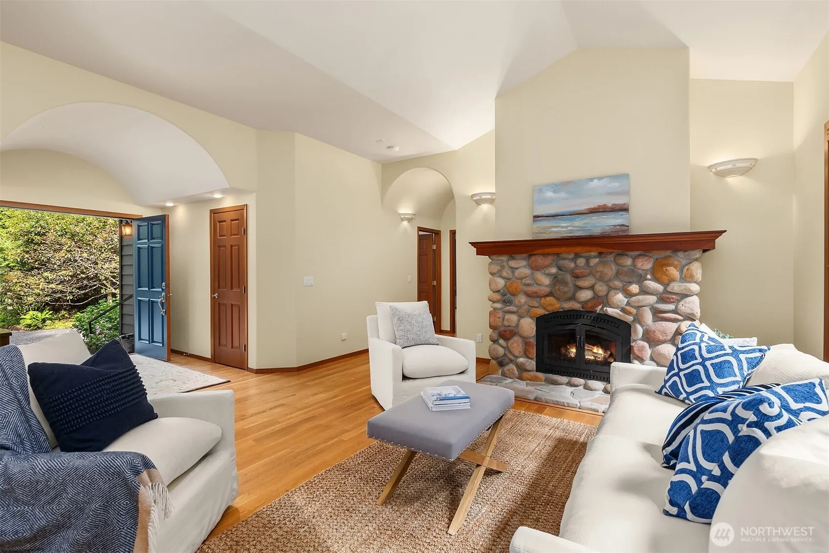 Property photo for 8387 Ne Sumanee Place, Bainbridge Island photo 5
