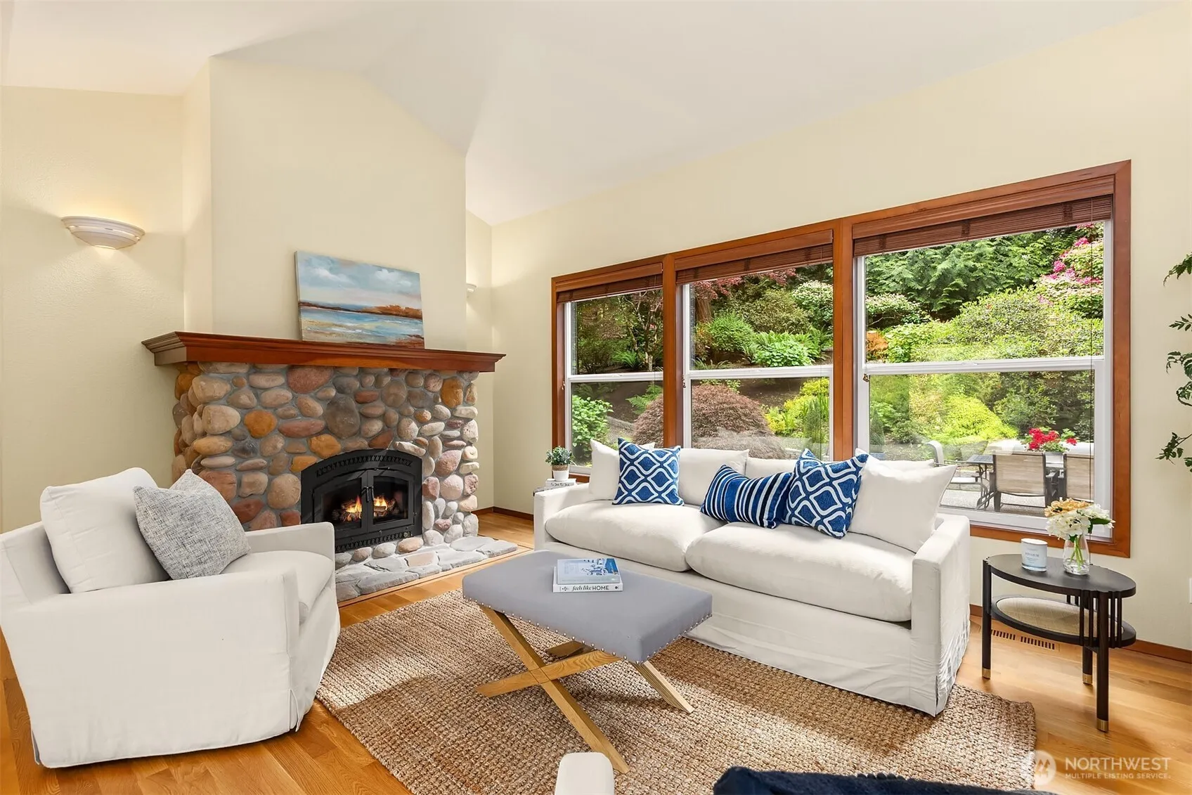 Property photo for 8387 Ne Sumanee Place, Bainbridge Island photo 4