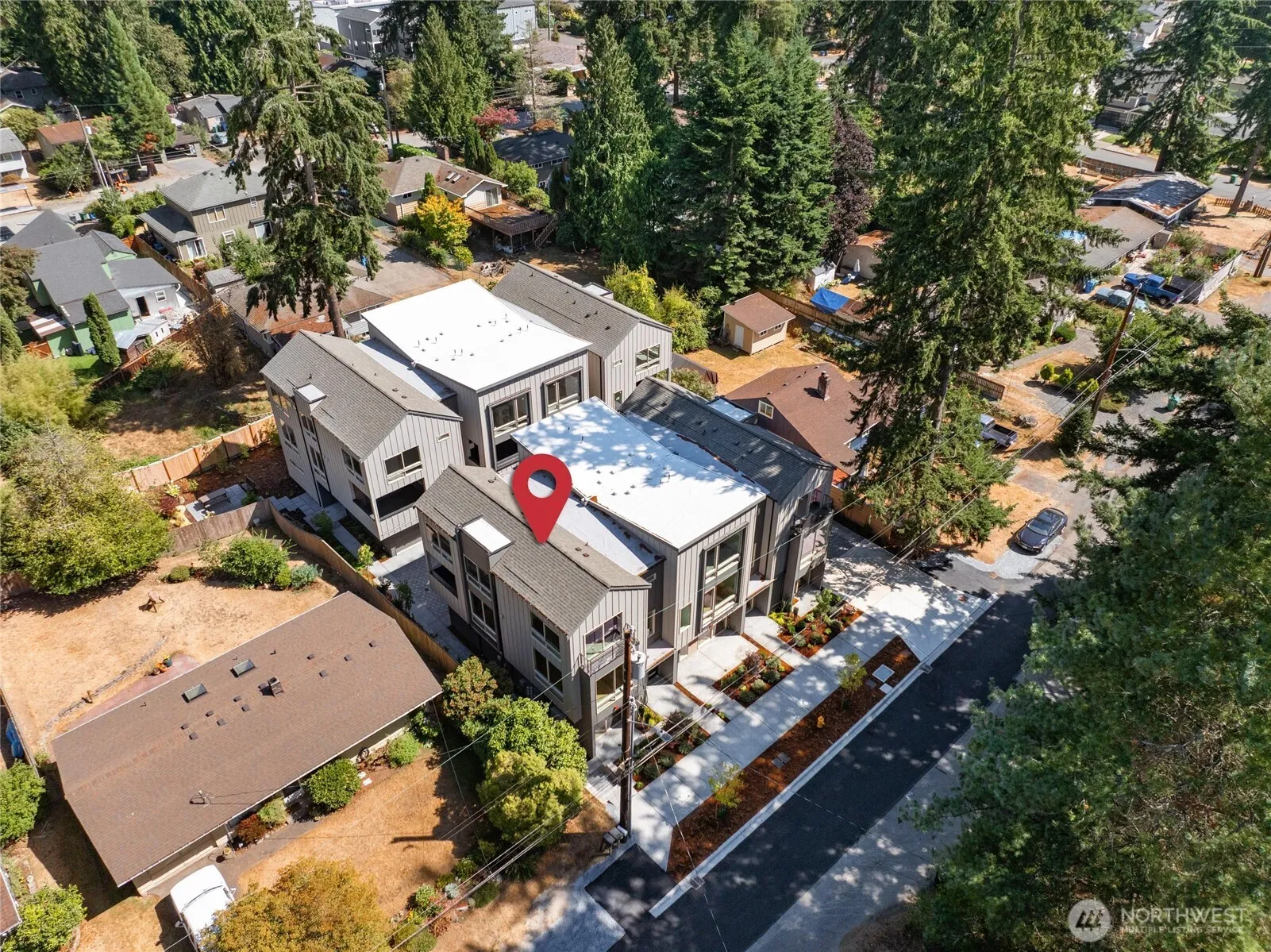 Property photo for 18032 - C Sunnyside Avenue N, Shoreline photo 2
