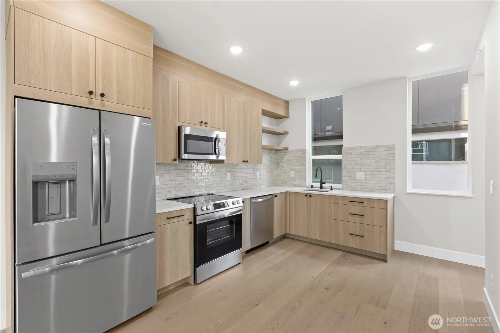 Property photo for 1407 29th Avenue #b, Seattle photo 4