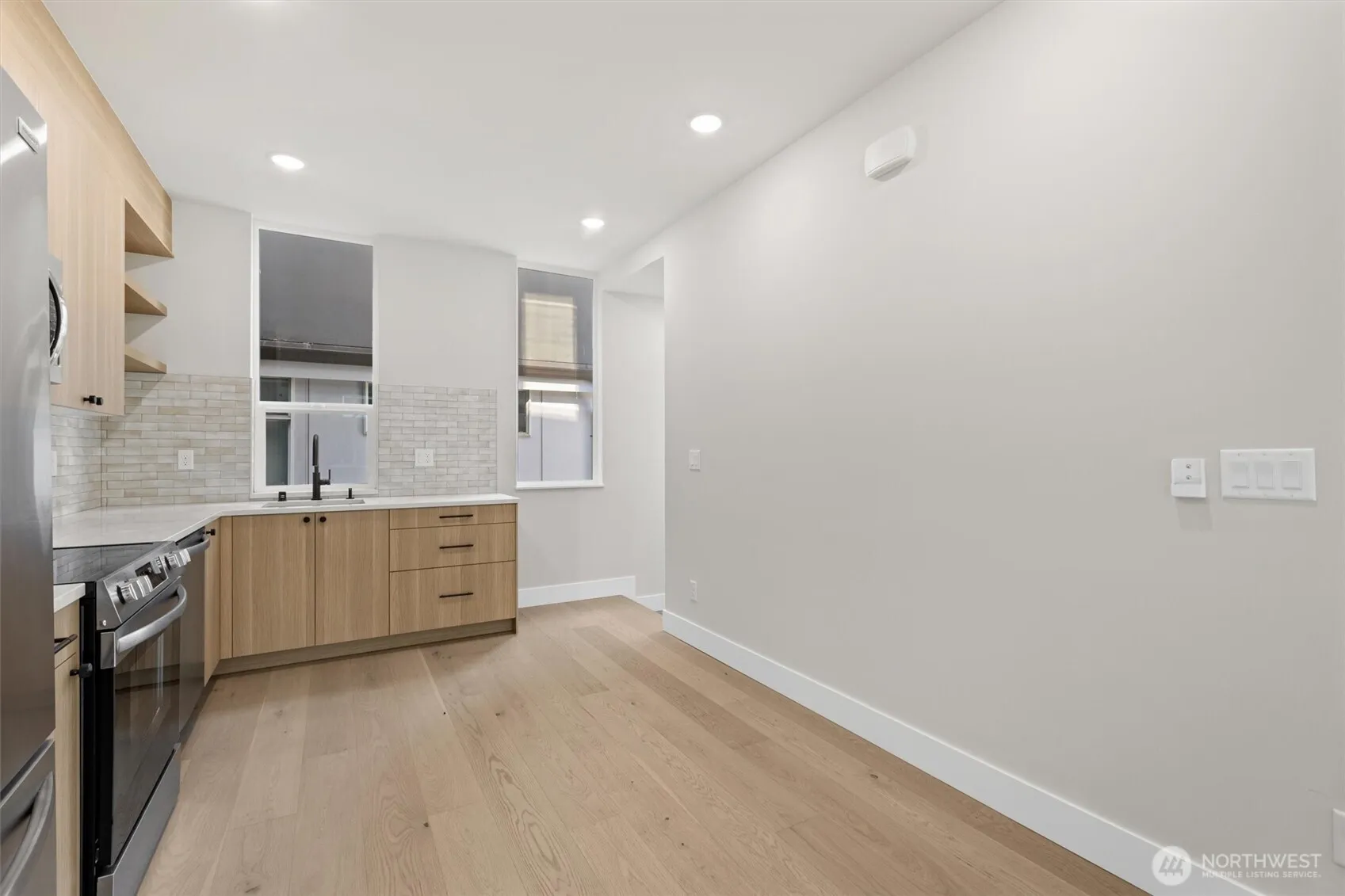 Property photo for 1407 29th Avenue #b, Seattle photo 5