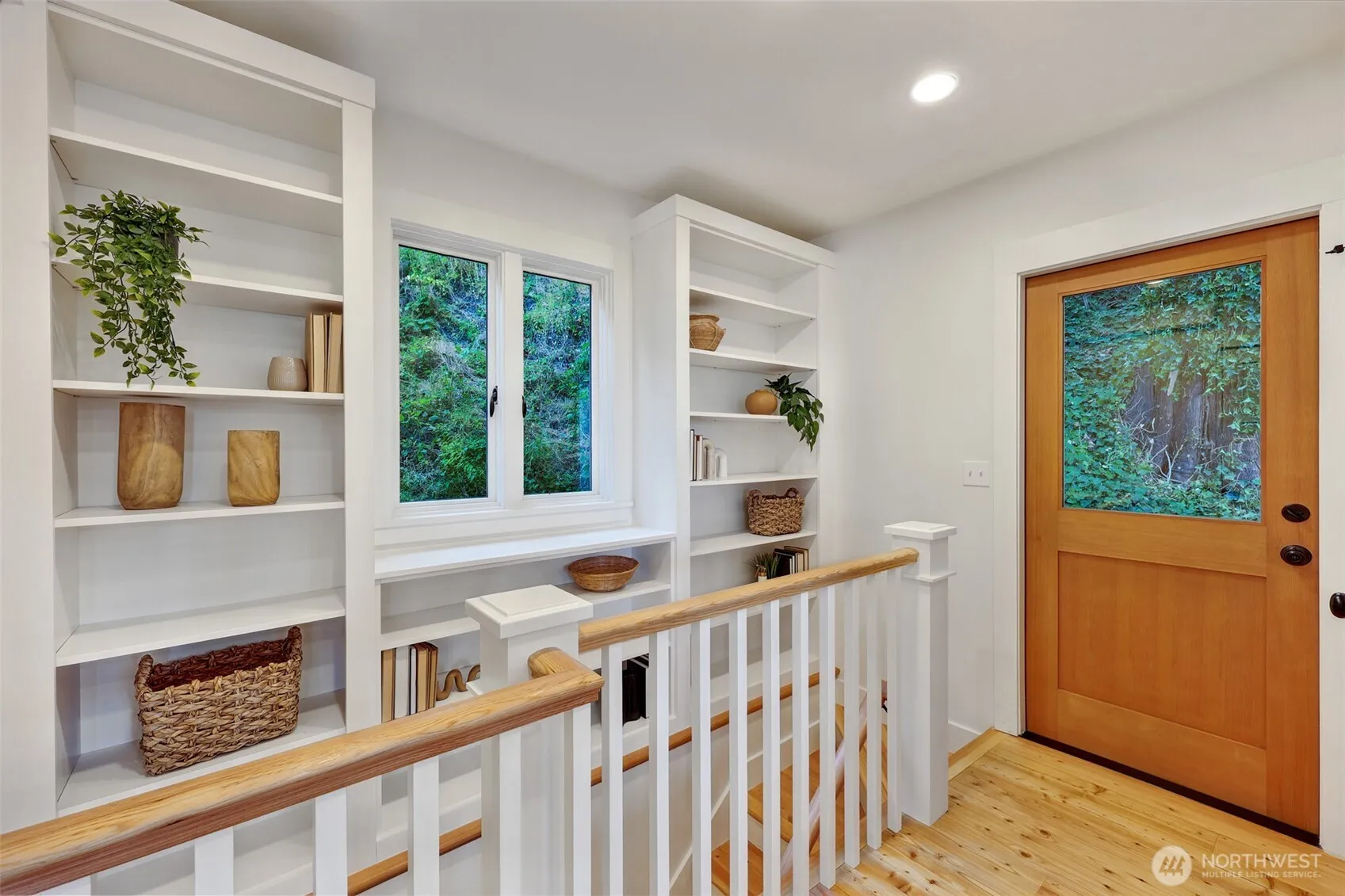 Property photo for 4011 Sw Massachusetts Street, Seattle photo 5