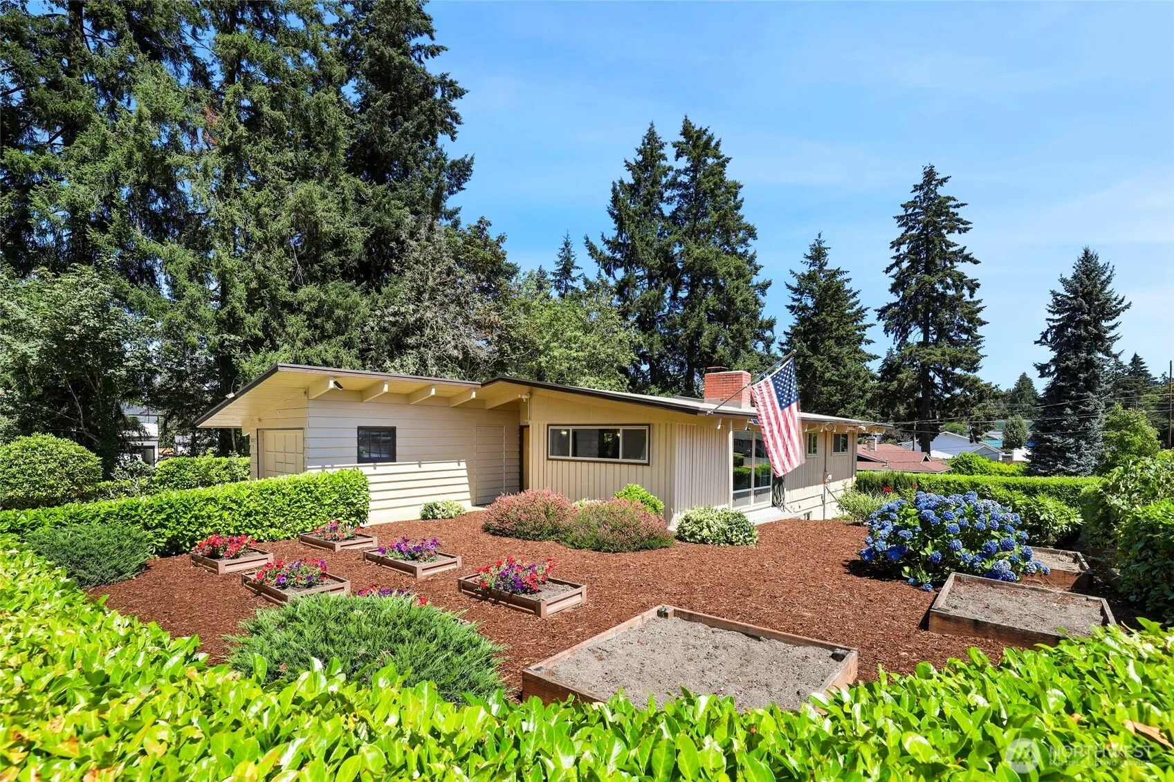 Property photo for 10013 Barnes Lane S, Tacoma