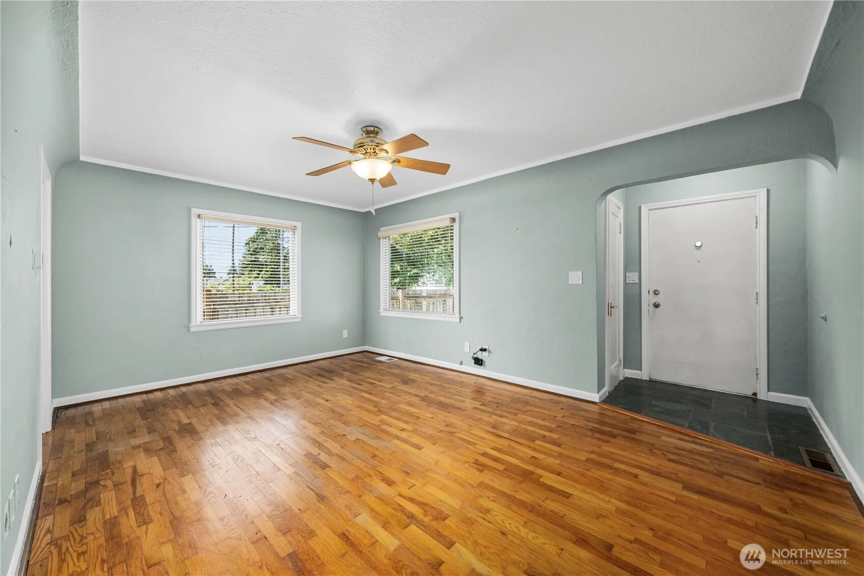 Property photo for 118 E 65th Street, Tacoma photo 3
