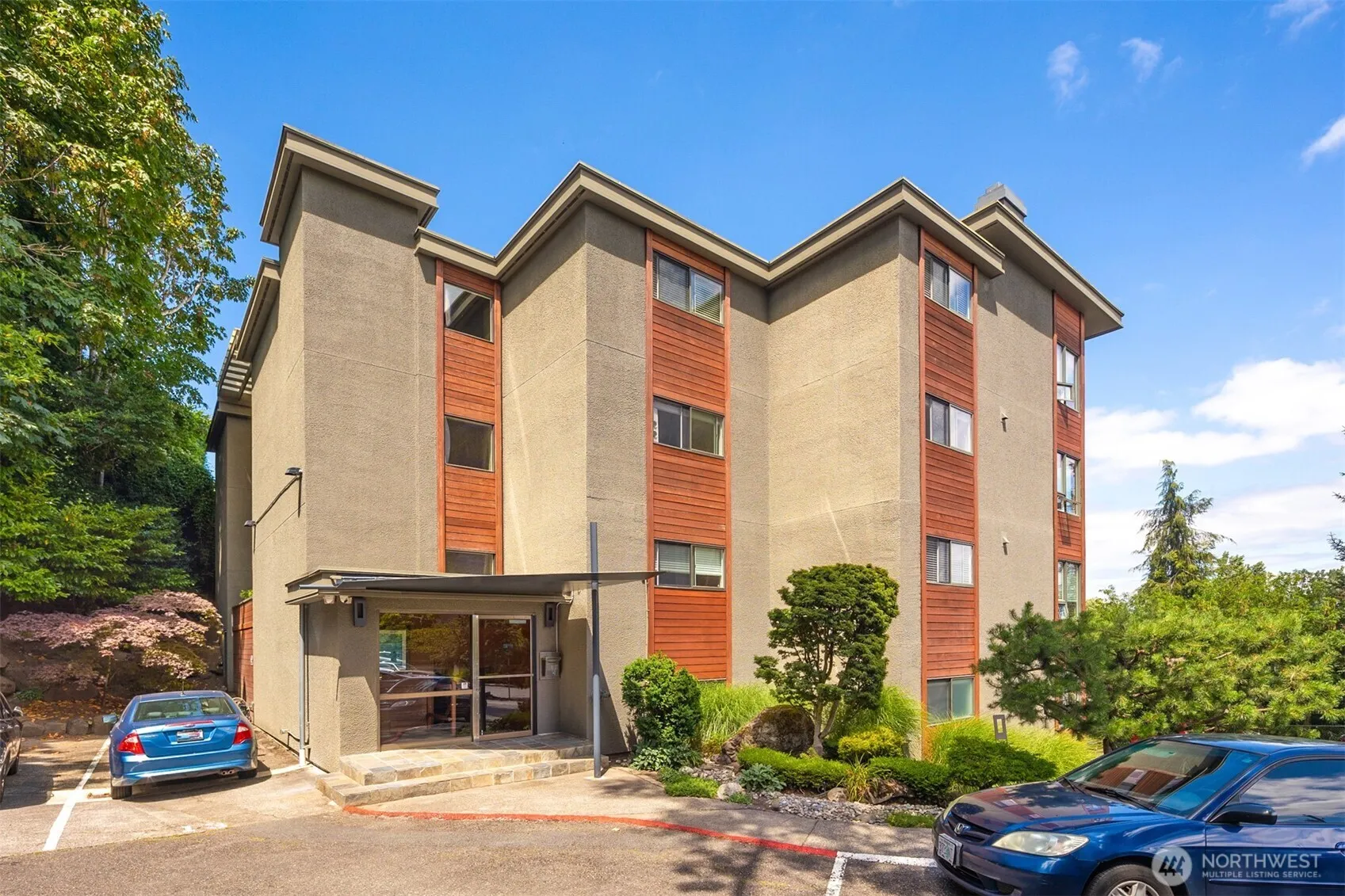 Property photo for 1717 5th Avenue N #101, Seattle