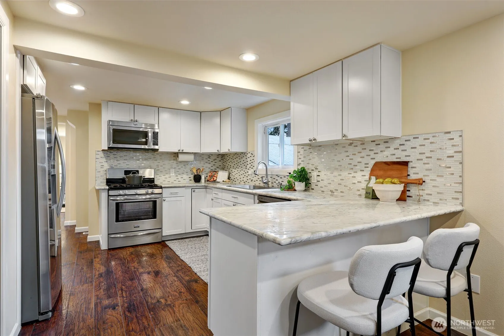 Property photo for 6340 40th Avenue Sw, Seattle photo 5