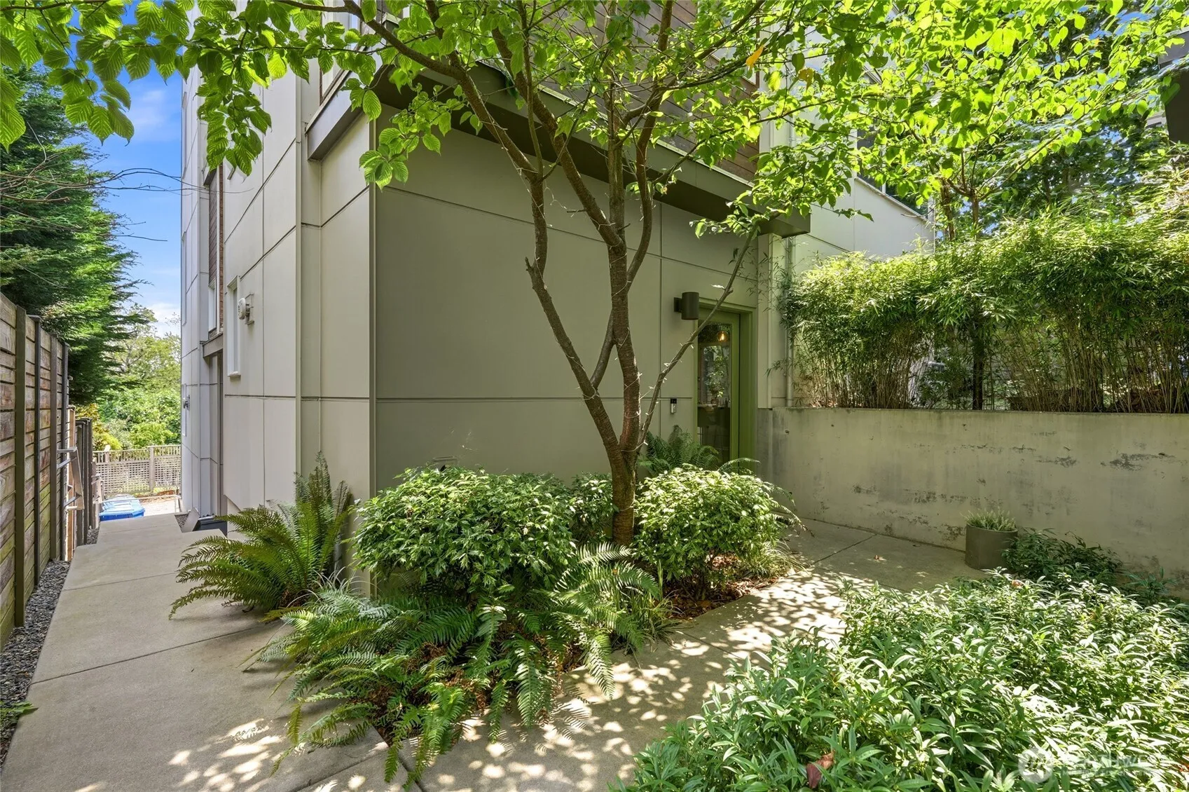 Property photo for 1806 25th Avenue #a, Seattle photo 3
