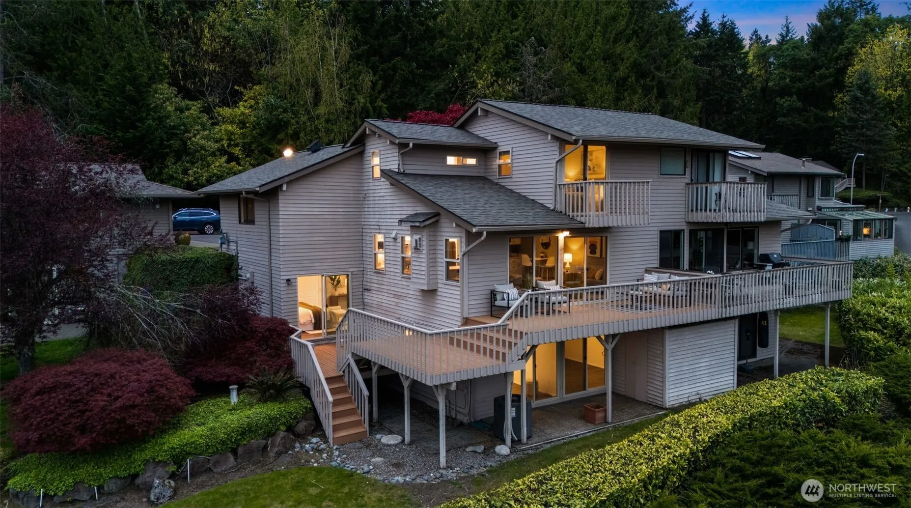 Property photo for 216 167th Place Ne, Bellevue