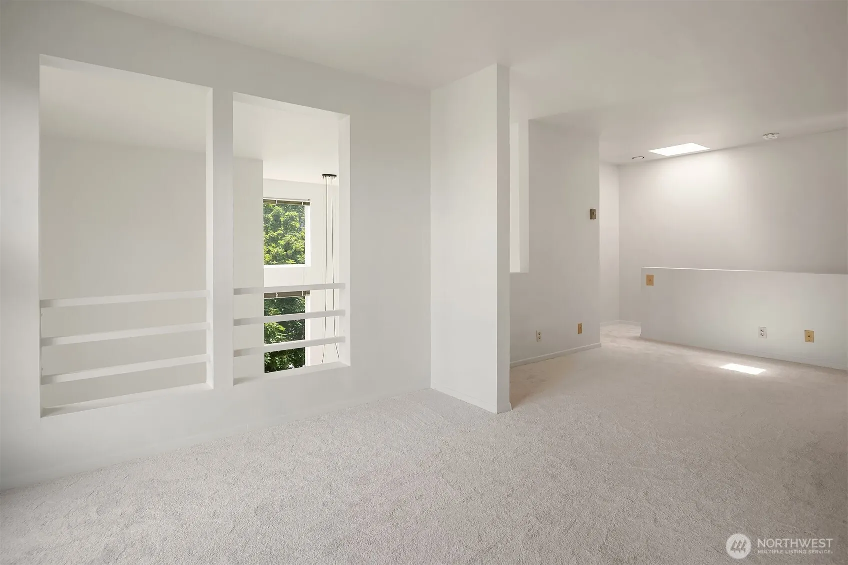 Property photo for 535 Summit Avenue E #403, Seattle photo 5