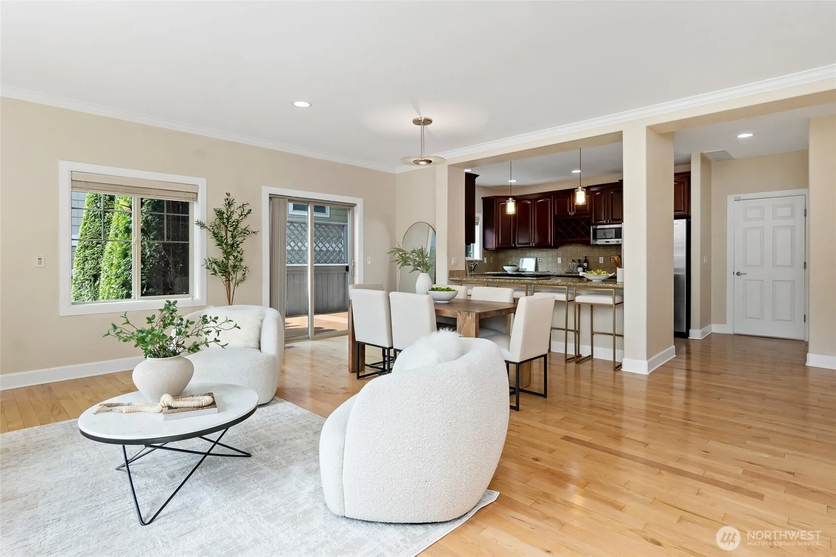 Property photo for 9541 Slater Ave Ne, Kirkland photo 4