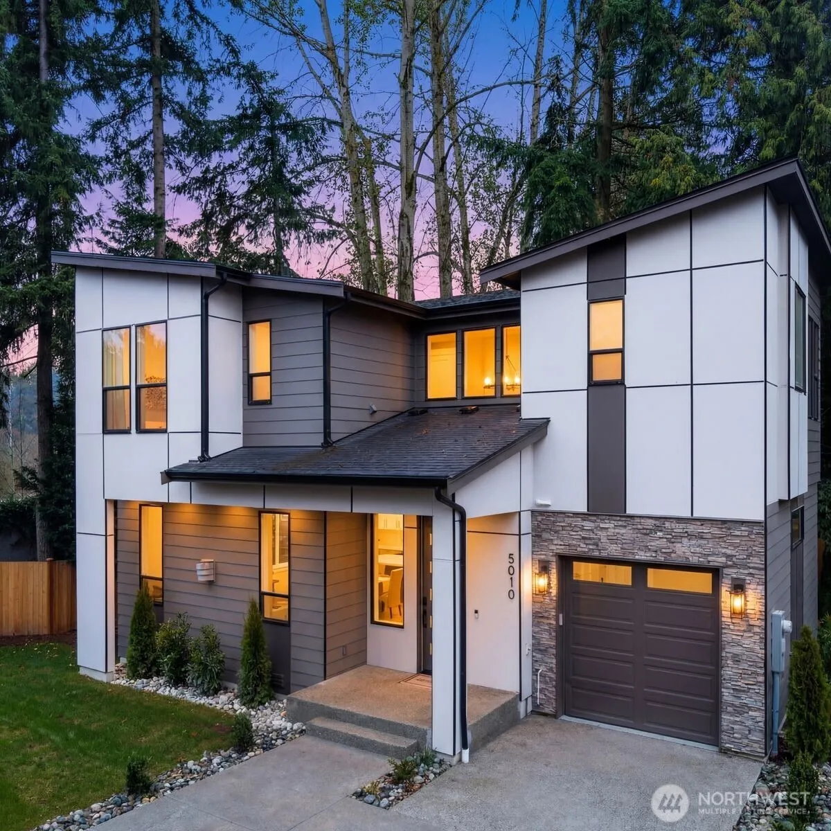 Property photo for 5010 114th Avenue Ne, Kirkland photo 5