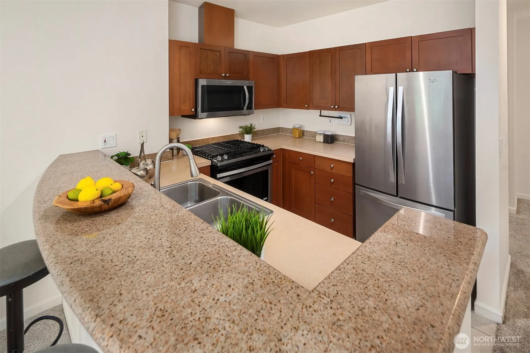 Property photo for 1000 Aurora Avenue N #311, Seattle photo 2