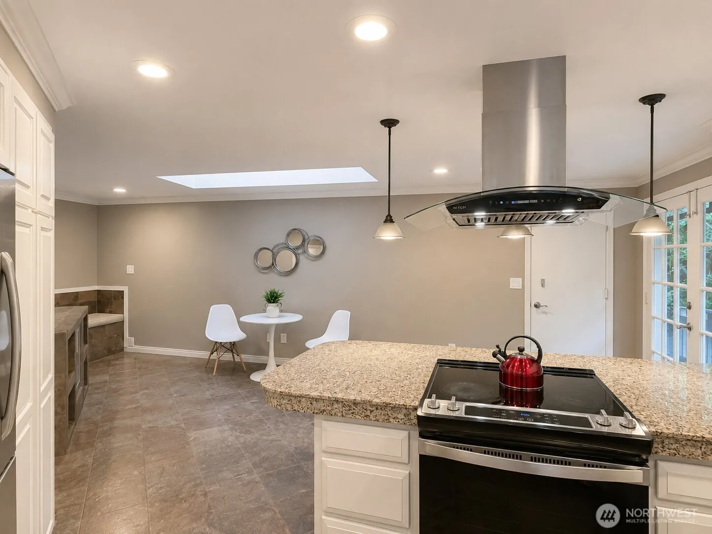 Property photo for 15222 Se 48th Drive, Bellevue photo 5