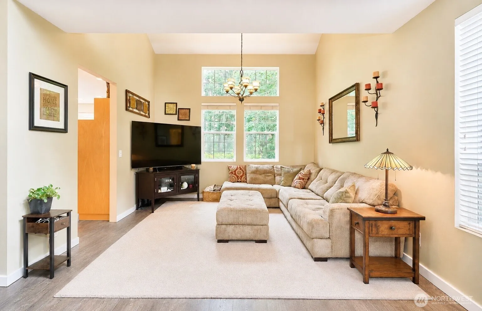 Property photo for 28091 Maple Ridge Way Se, Maple Valley photo 5