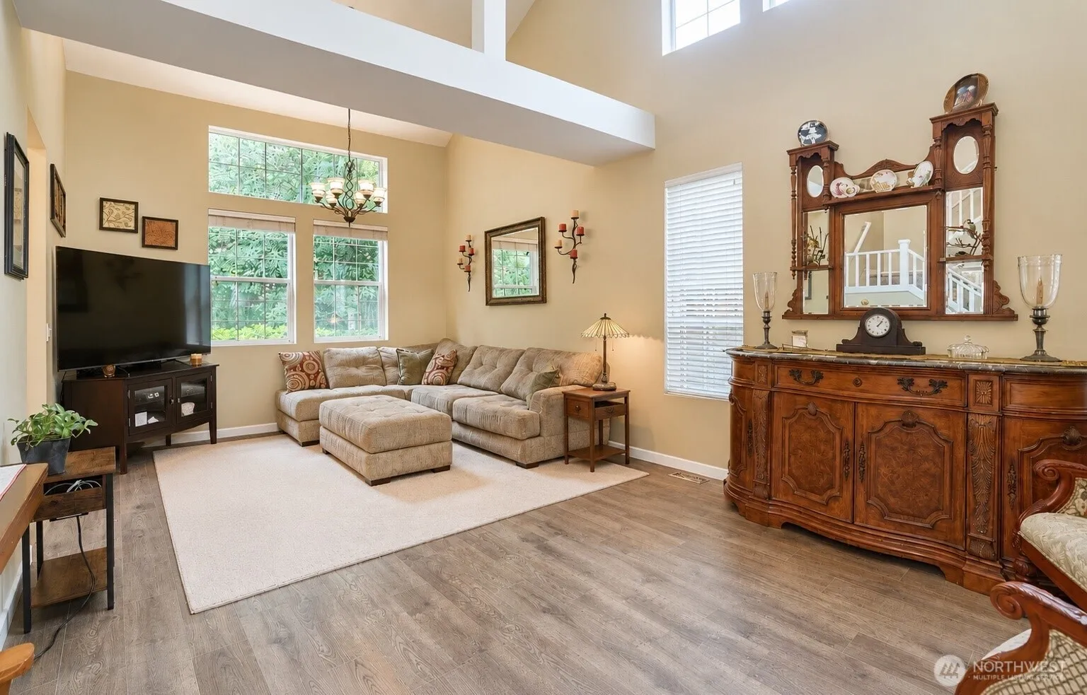 Property photo for 28091 Maple Ridge Way Se, Maple Valley photo 4