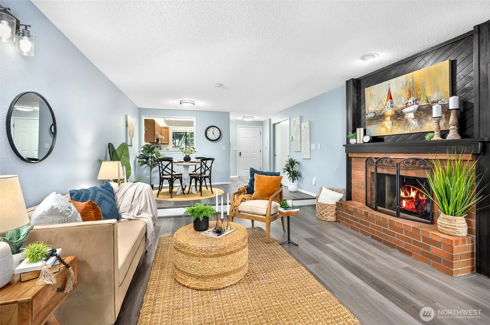 Property photo for 19115 Ballinger Way Nw #102, Lake Forest Park photo 4