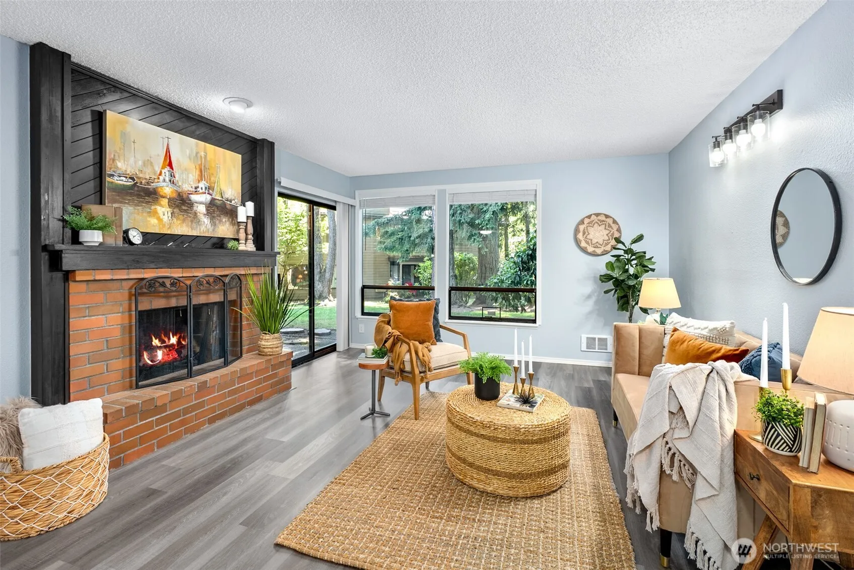 Property photo for 19115 Ballinger Way Nw #102, Lake Forest Park photo 2