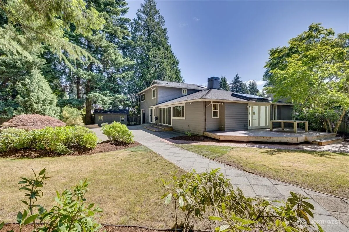 Property photo for 8510 Se 72nd Street, Mercer Island