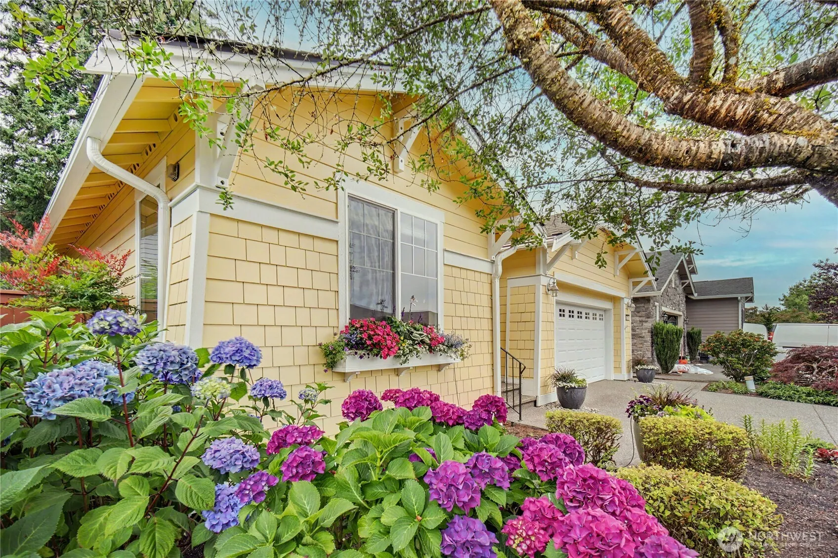 Property photo for 8239 Orcas Loop Ne, Olympia