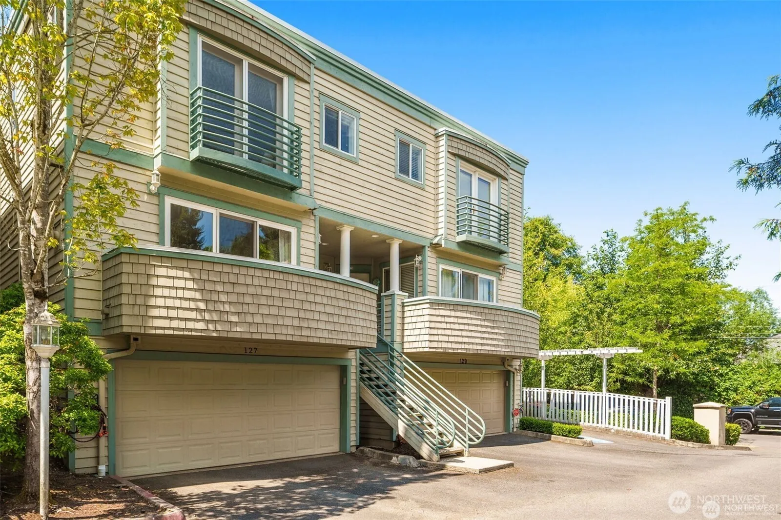 Property photo for 104 9th Lane #127, Kirkland