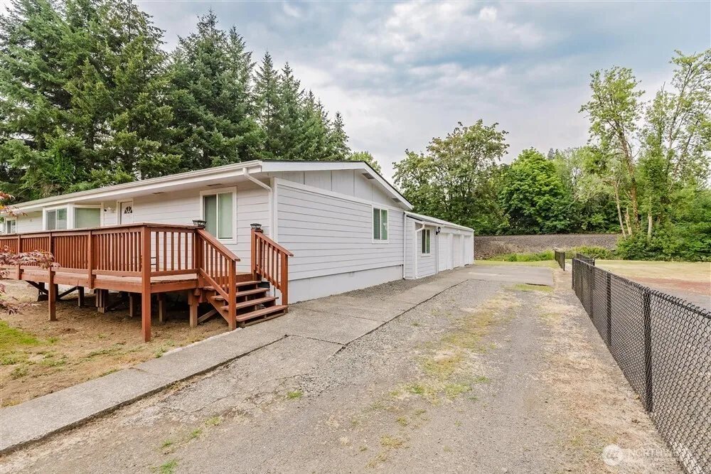 Property photo for 1300 Sw Mayer Avenue, Winlock photo 2