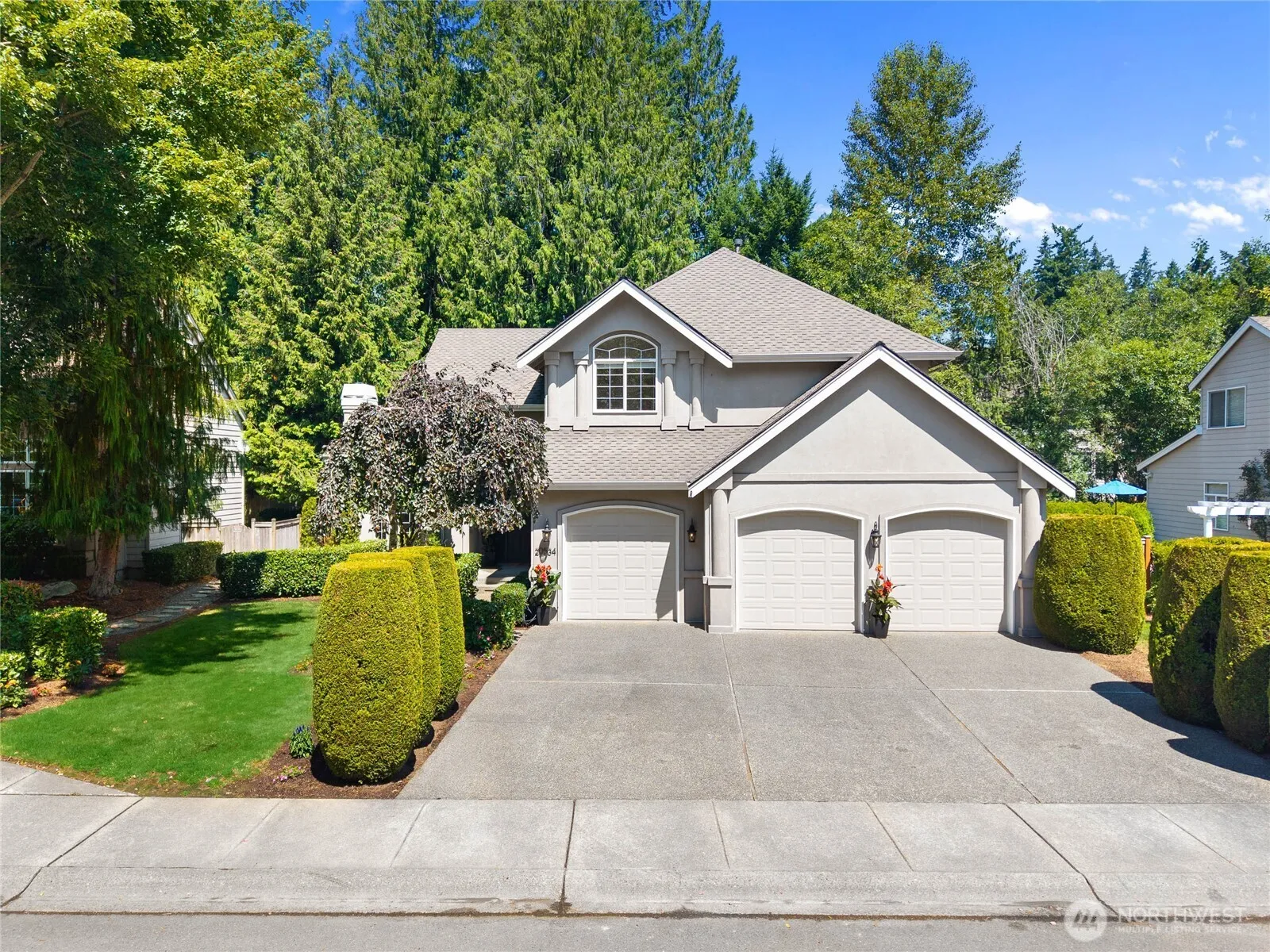 Property photo for 20534 Ne 33rd Court Ne, Sammamish