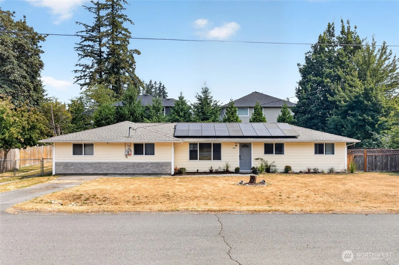 Property photo for 24930 237th Avenue Se, Maple Valley photo 2