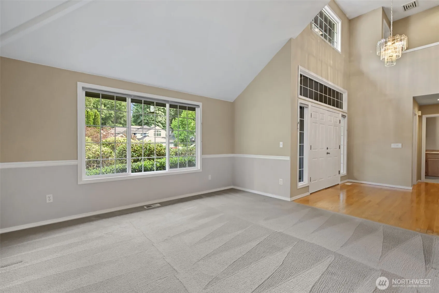 Property photo for 8021 Ne 122nd Place, Kirkland photo 5