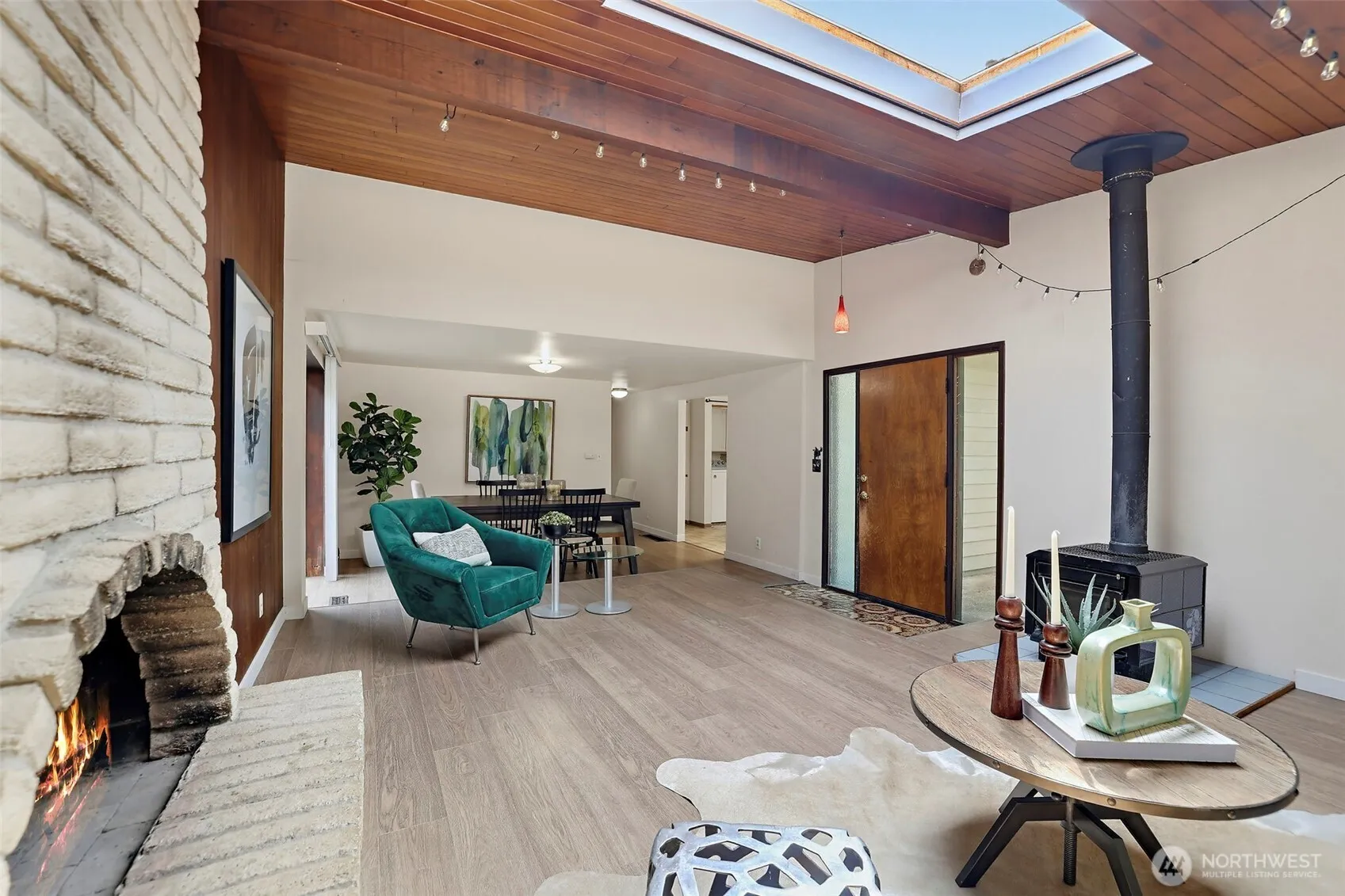Property photo for 2327 Ne 92nd Street, Seattle photo 5
