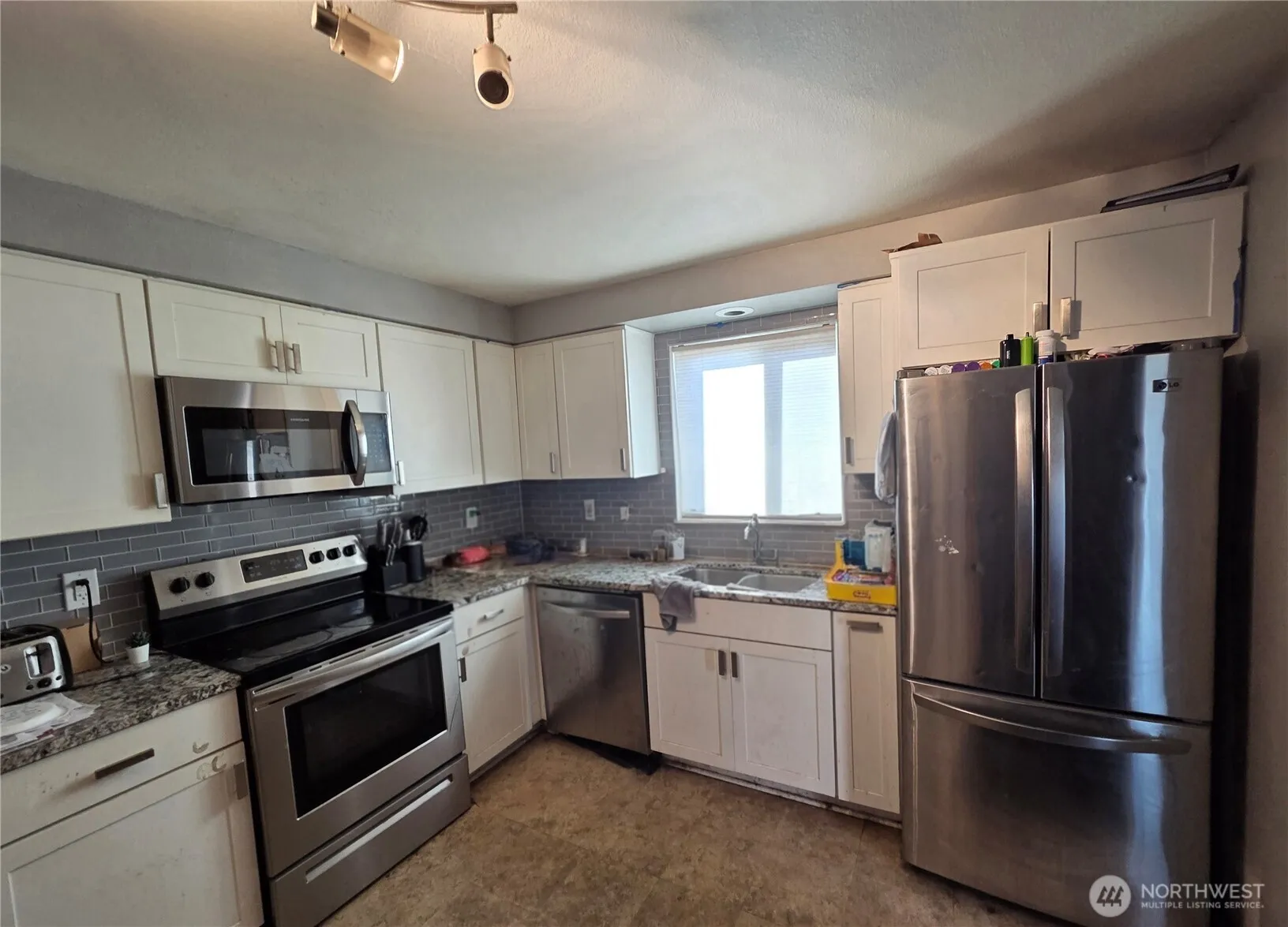 Property photo for 412 Mckenzie Avenue Sw, Yelm photo 4