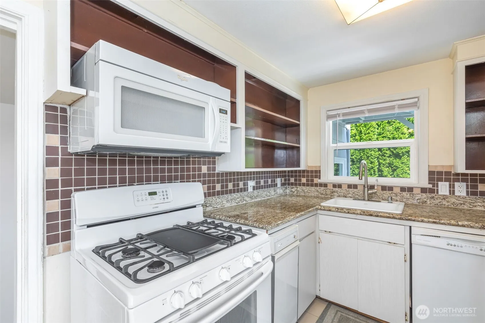 Property photo for 927 Lake Washington Blvd S, Seattle photo 5