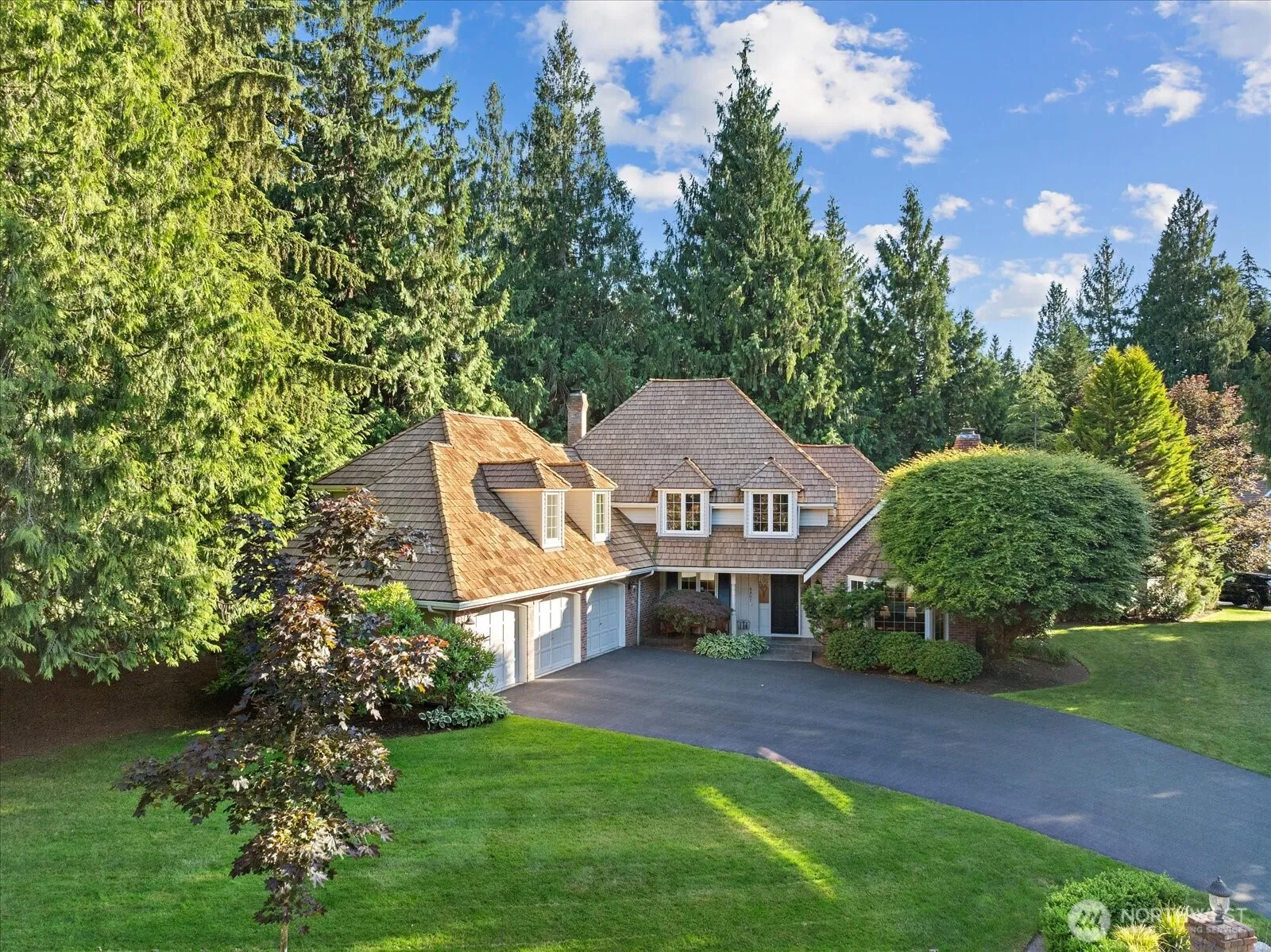 Property photo for 6807 214th Avenue Ne, Redmond photo 2