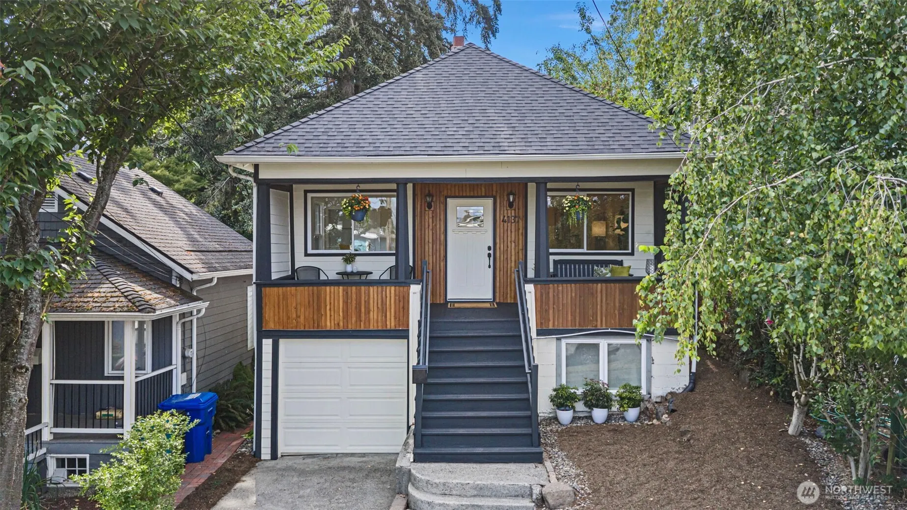 Property photo for 4137 41st Avenue S, Seattle photo 2