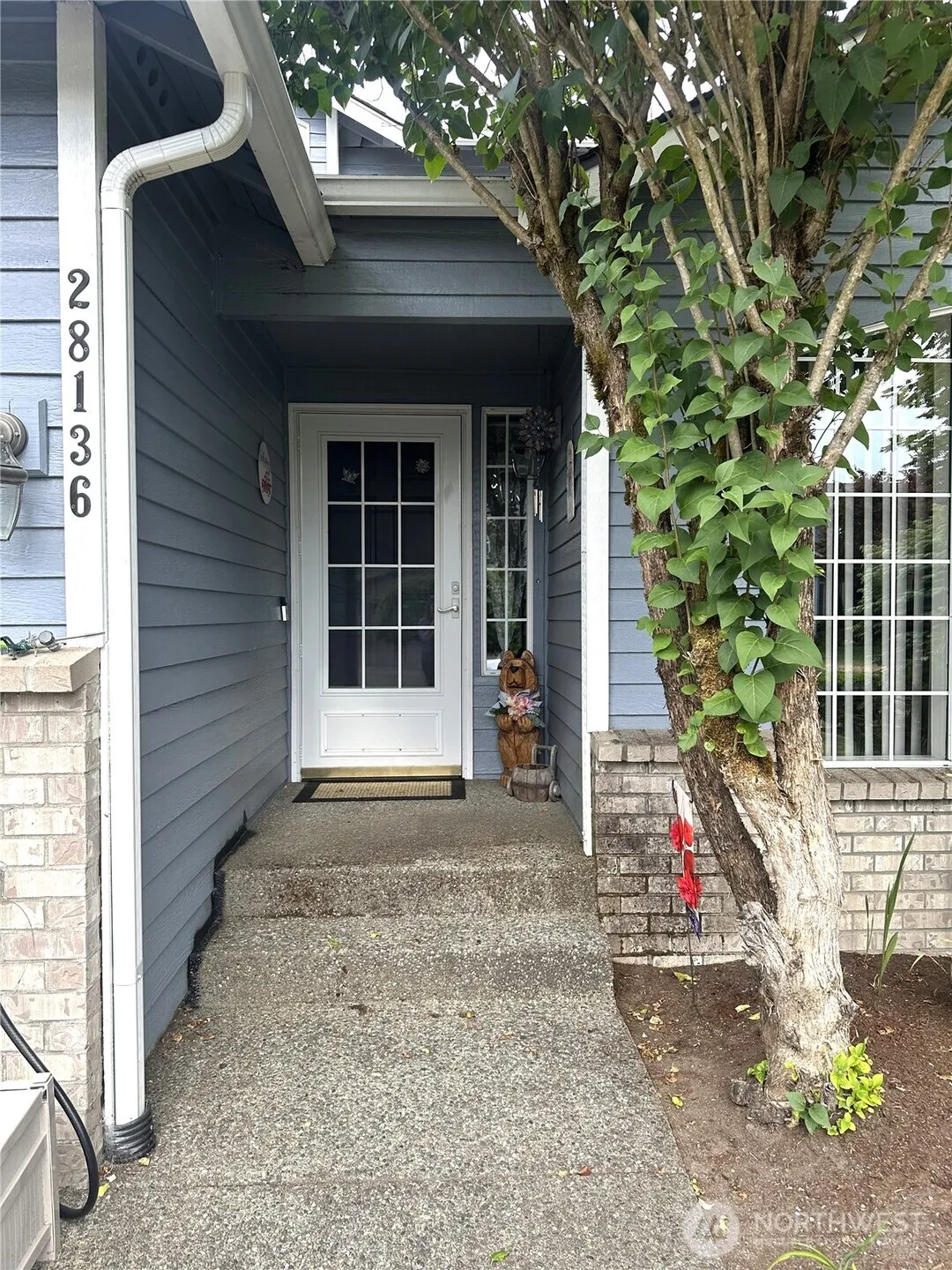 Property photo for 28136 233rd Avenue Se, Maple Valley photo 2