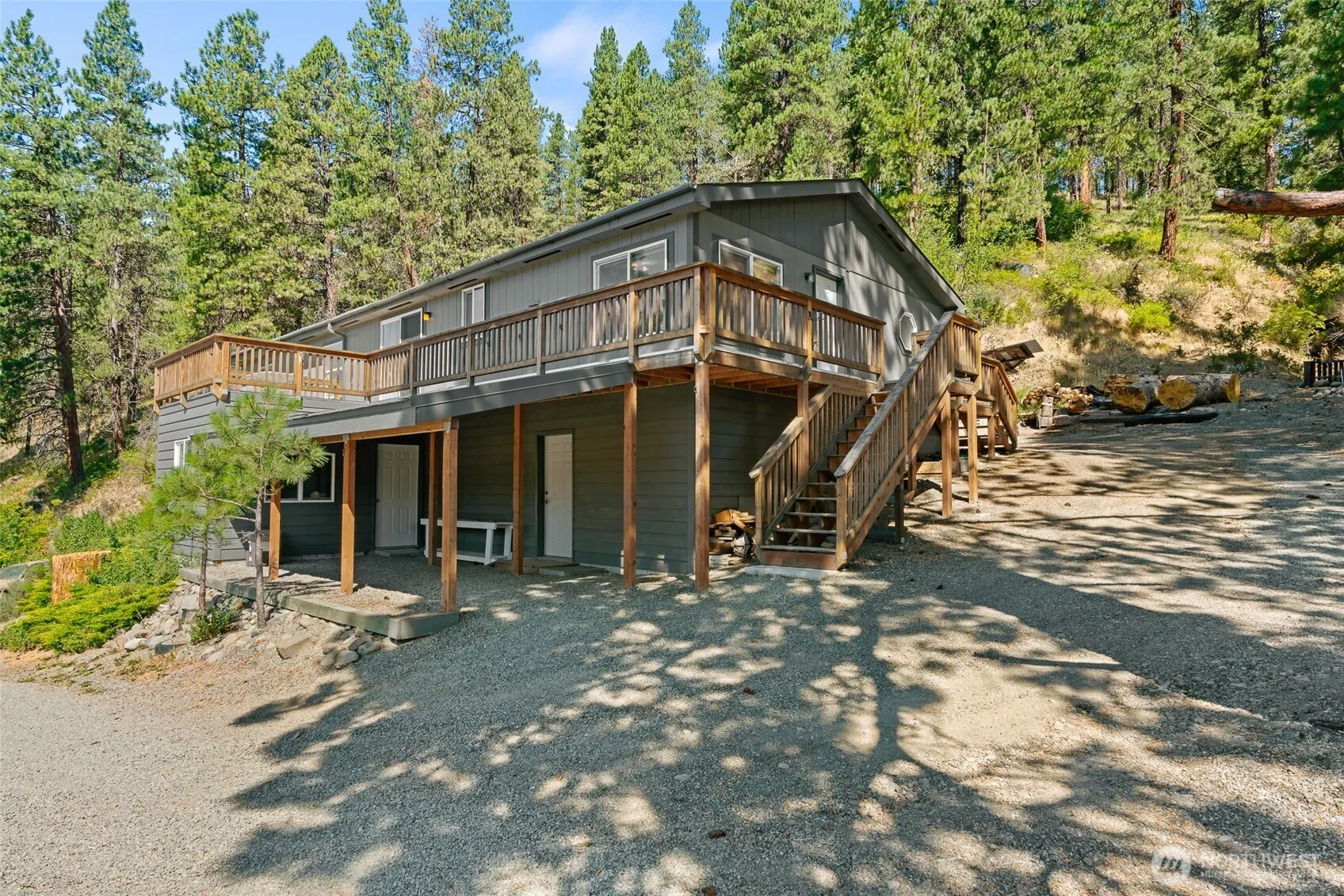 Property photo for 5501 Red Bridge Road, Cle Elum photo 2