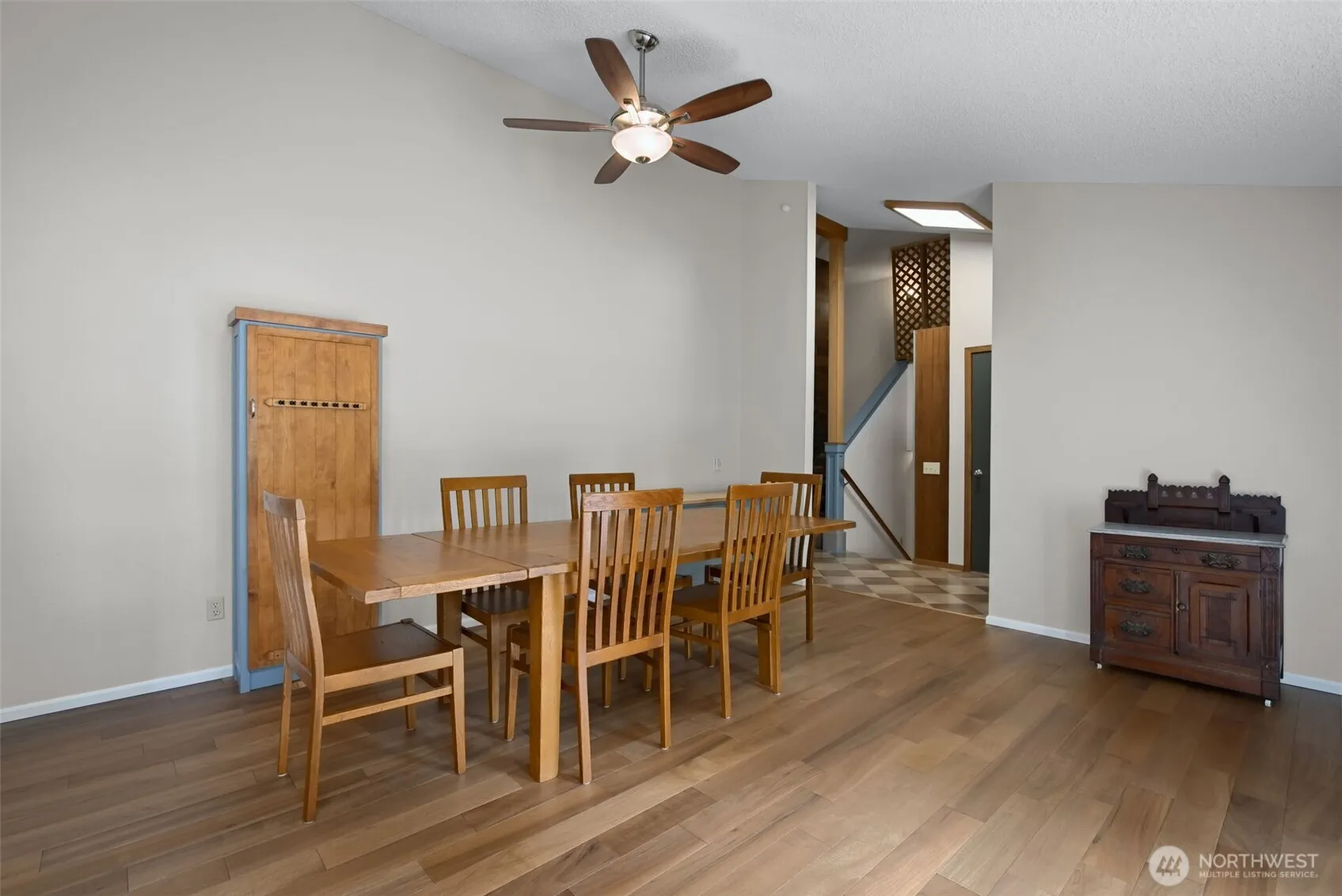Property photo for 21434 Se 16th Place, Sammamish photo 4
