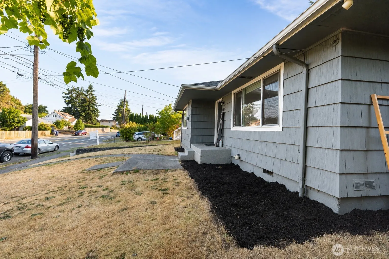 Property photo for 6835 Yakima Avenue, Tacoma photo 2