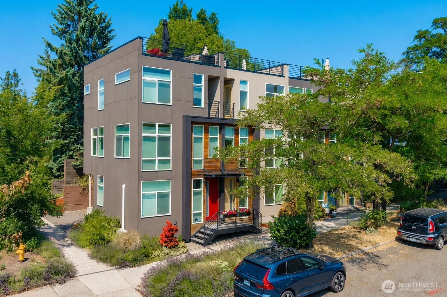 Property photo for 1602 E Marion Street, Seattle