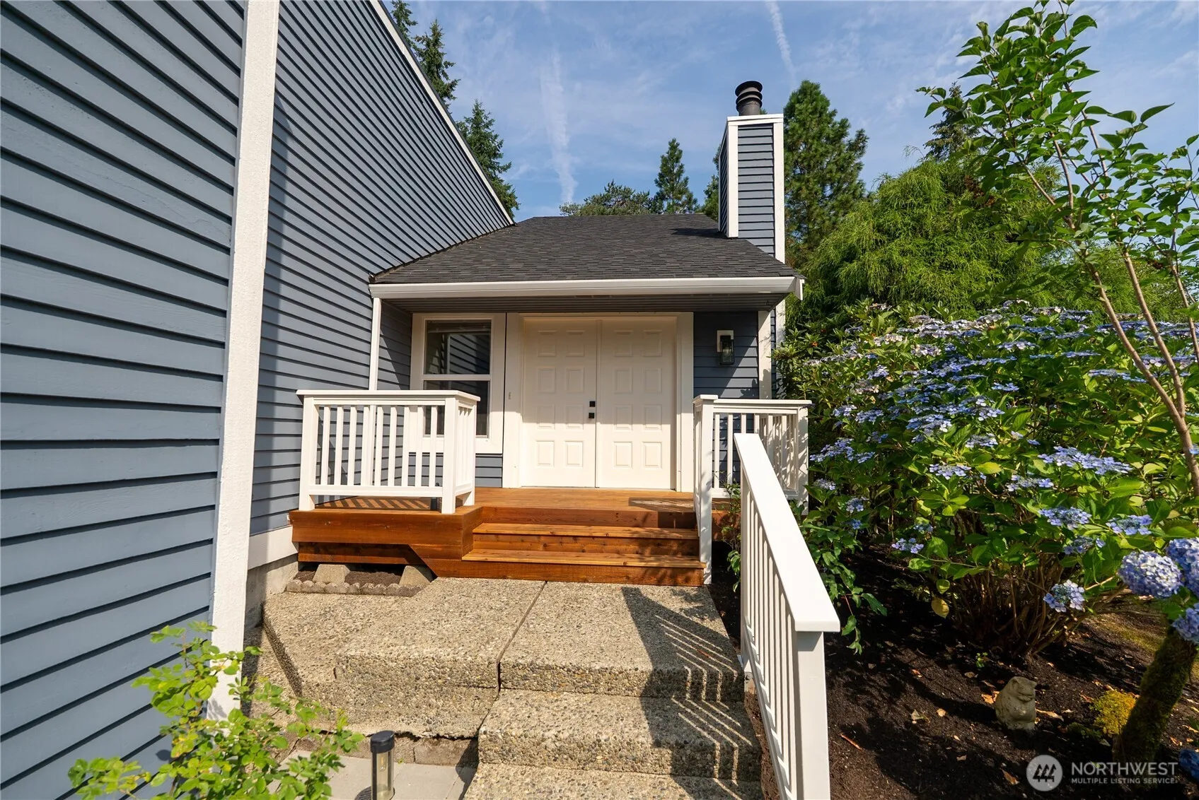 Property photo for 11701 Ne 105th Lane, Kirkland photo 4