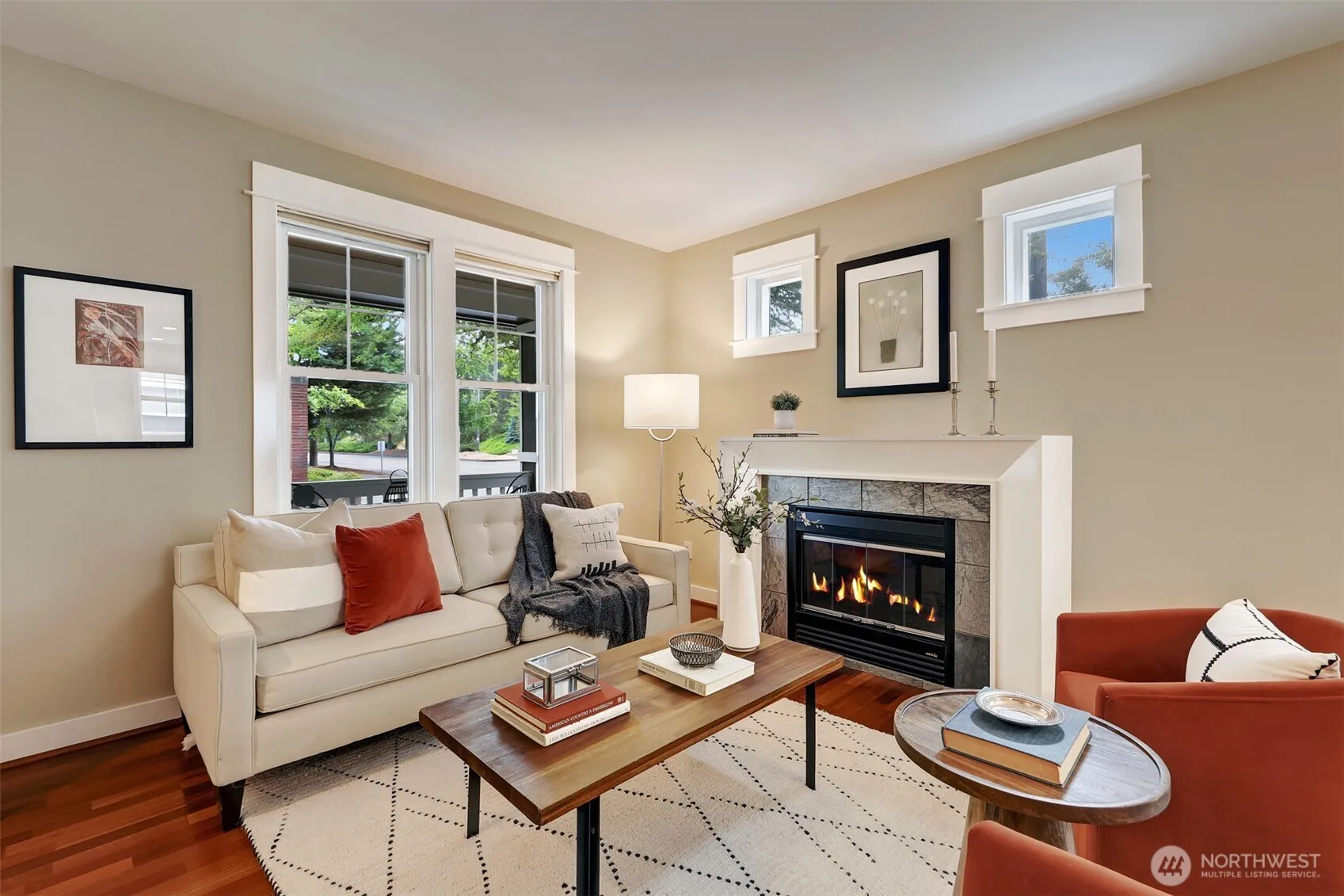 Property photo for 5807 B 55th Avenue Ne, Seattle photo 4