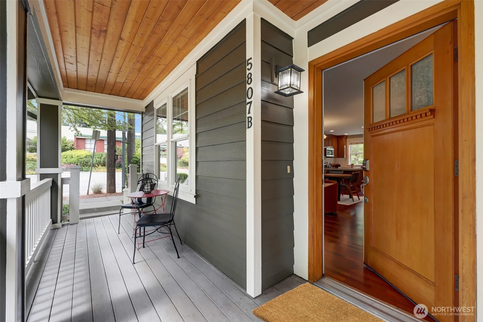 Property photo for 5807 B 55th Avenue Ne, Seattle photo 2