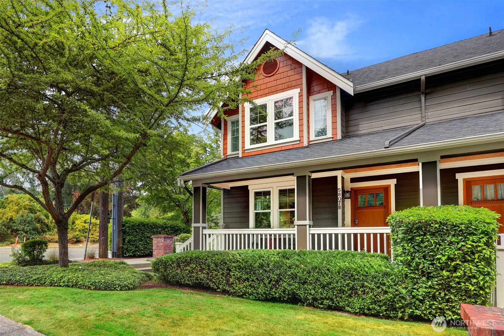 Property photo for 5807 B 55th Avenue Ne, Seattle