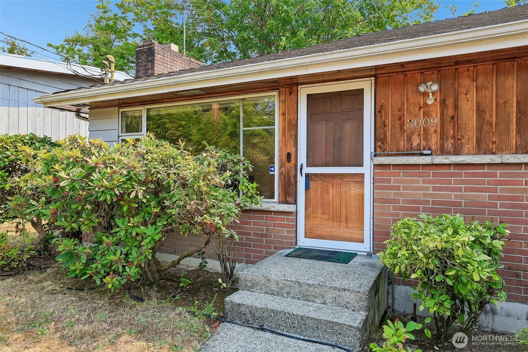 Property photo for 3009 S Findlay Street, Seattle photo 2