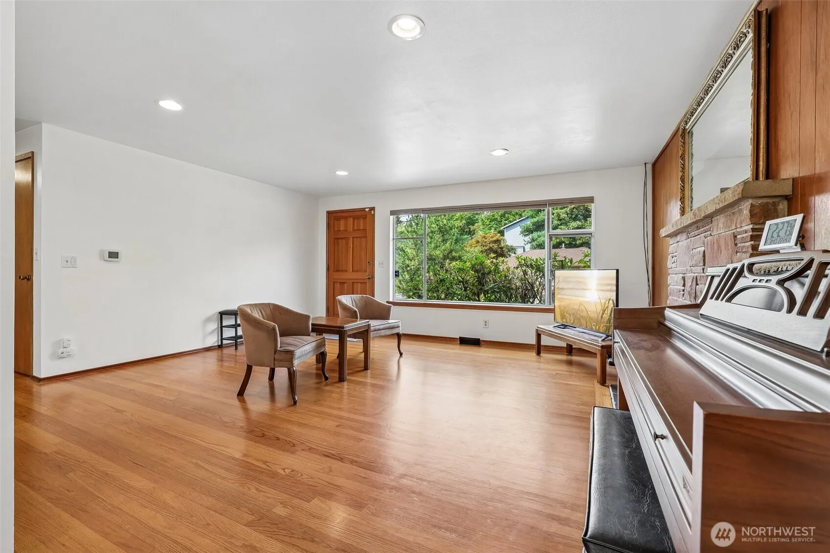 Property photo for 3009 S Findlay Street, Seattle photo 5