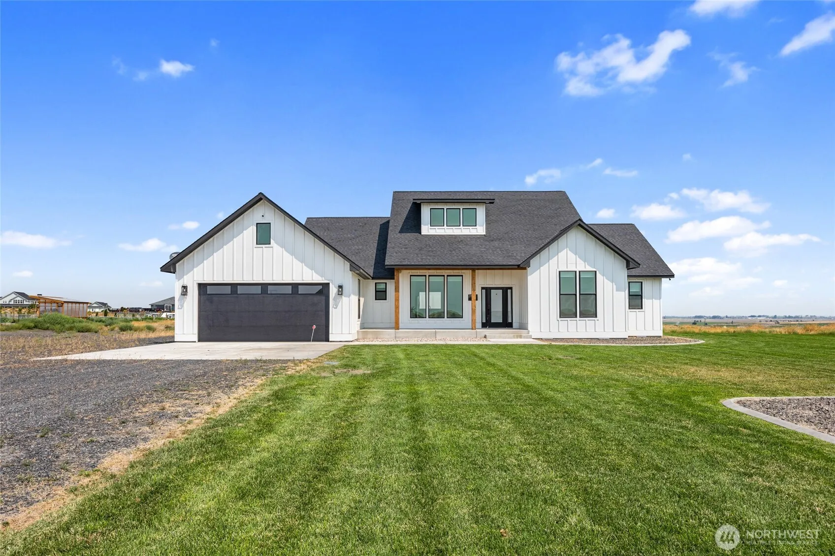 Property photo for 215 Se Baseline .5 Rd, Moses Lake