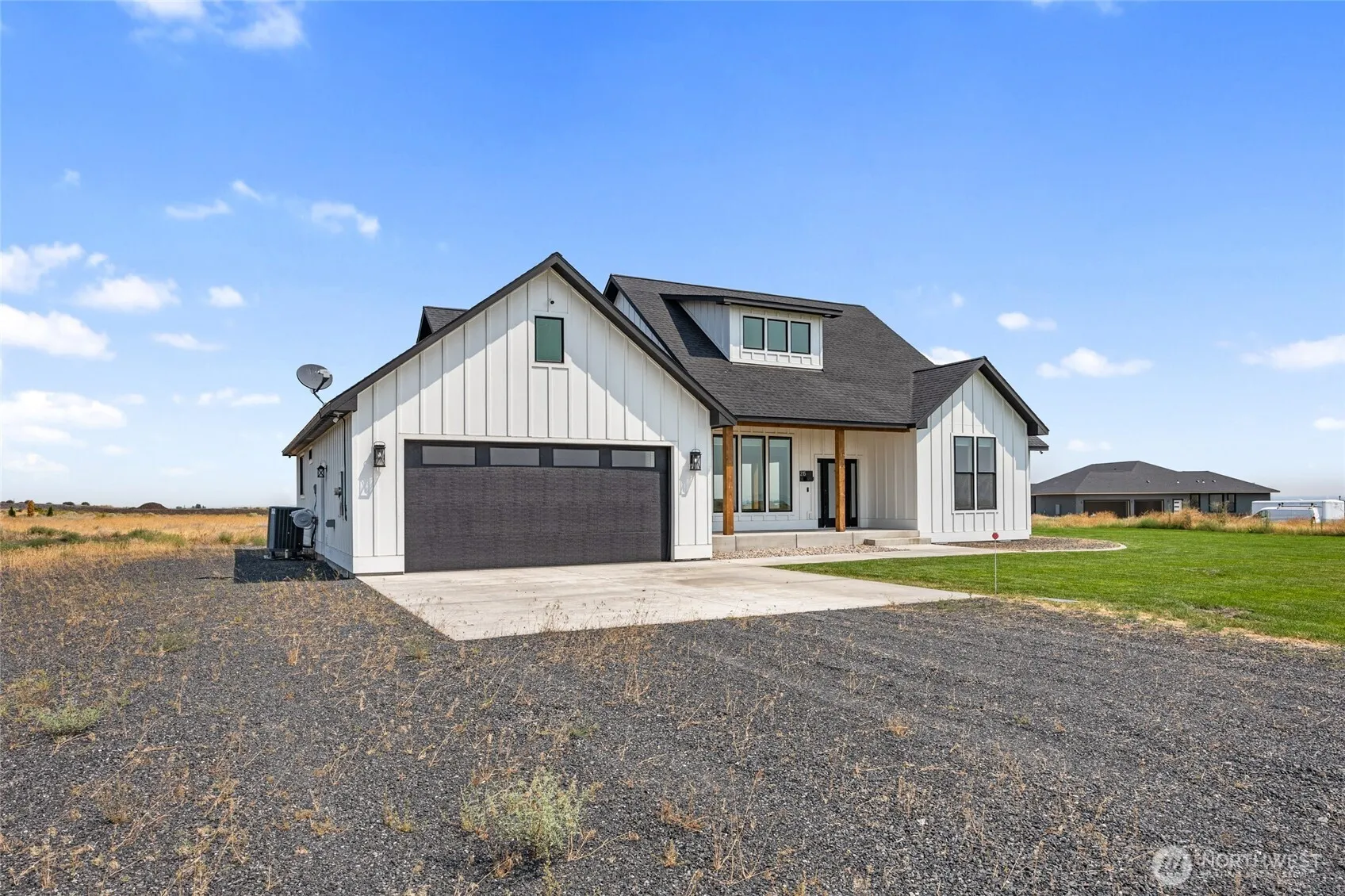 Property photo for 215 Se Baseline .5 Rd, Moses Lake photo 3