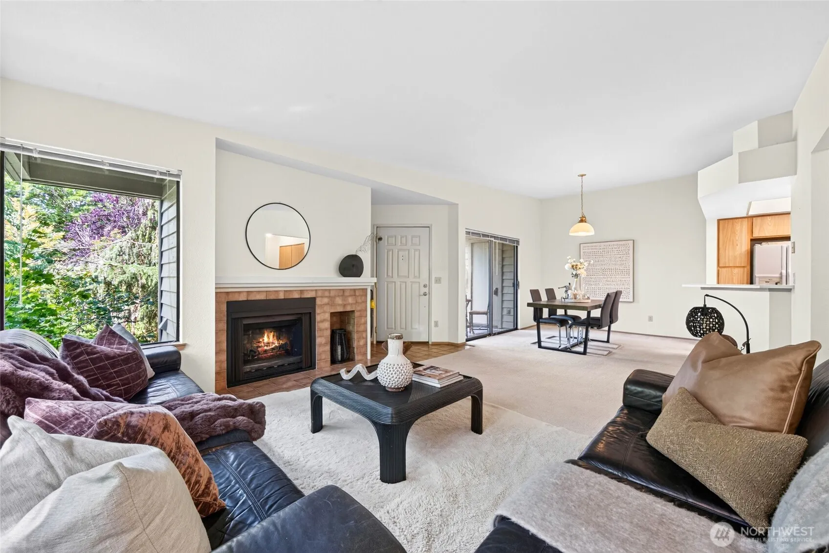 Property photo for 1266 Bellevue Way Ne #2, Bellevue photo 5
