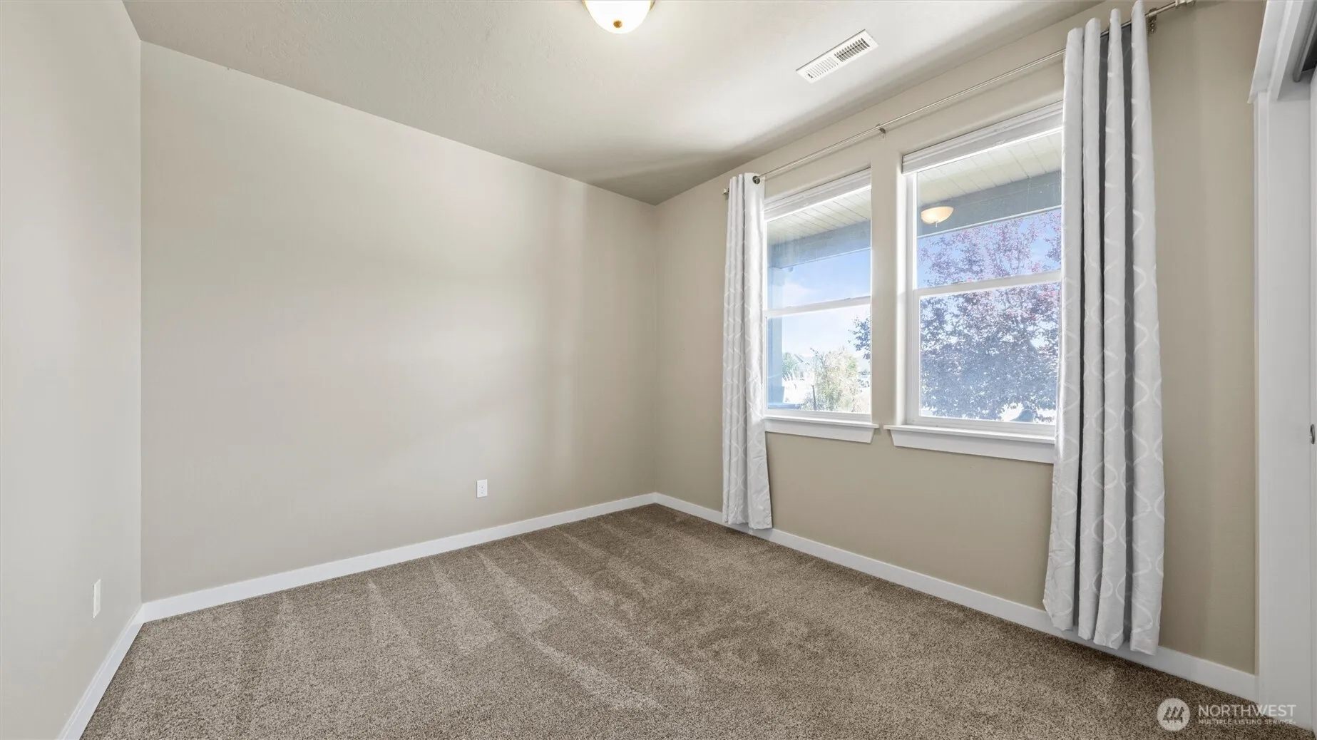 Property photo for 380 Wishkah Drive, Richland photo 4