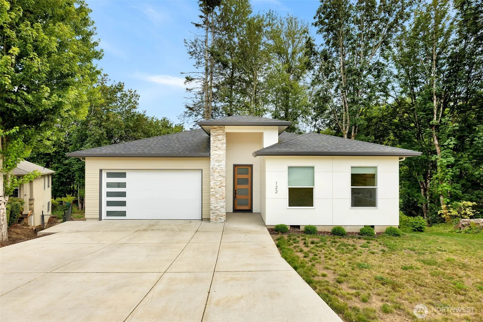 Property photo for 122 Surfview Drive, Kelso